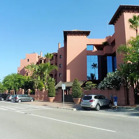 Las Nayades Beach Apartment *