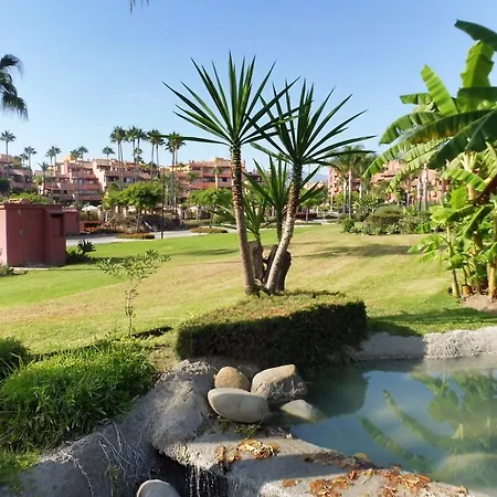 Las Nayades Beach Apartment Estepona