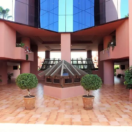 Las Nayades Beach Apartment