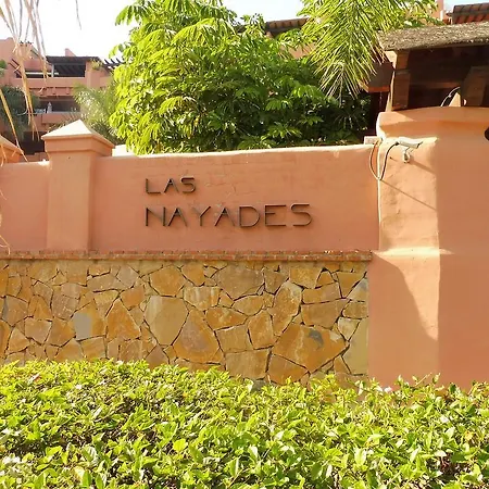 Las Nayades Beach Apartment *